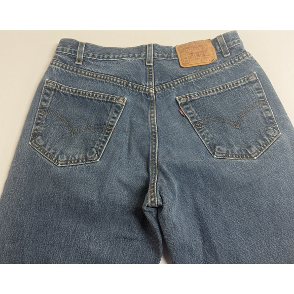 Vintage Levi’s 550 Relaxed Fit Jeans Mens 33x34 Medium Wash Blue Made In USA Y2K - Picture 3 of 16